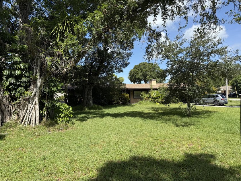 This Centrally located Fort Pierce Home sits on larger corner - photo 2