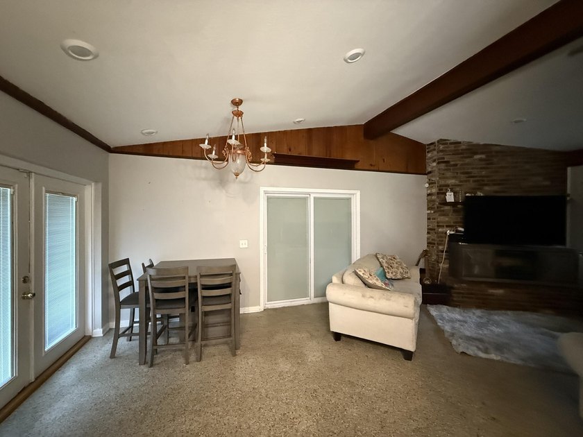 This Centrally located Fort Pierce Home sits on larger corner - photo 9
