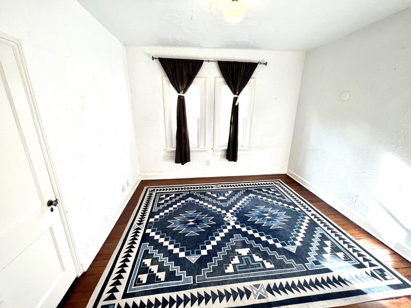 Stunningly restored 4 bed/2 bath Spanish Mission with Deco - photo 20