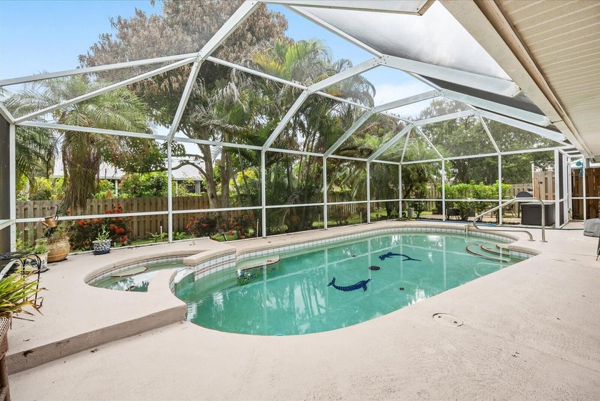 Desirable Southbend CBS 3/2/2 Pool/Spa Home On CORNER Lot. 5 - photo 31