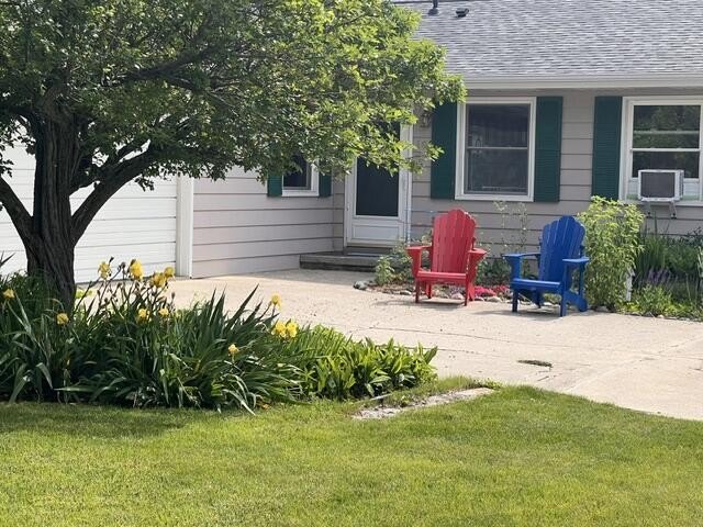 Truly Move-In Ready, This Lovely Home on Lake Huron Has So Many - photo 34