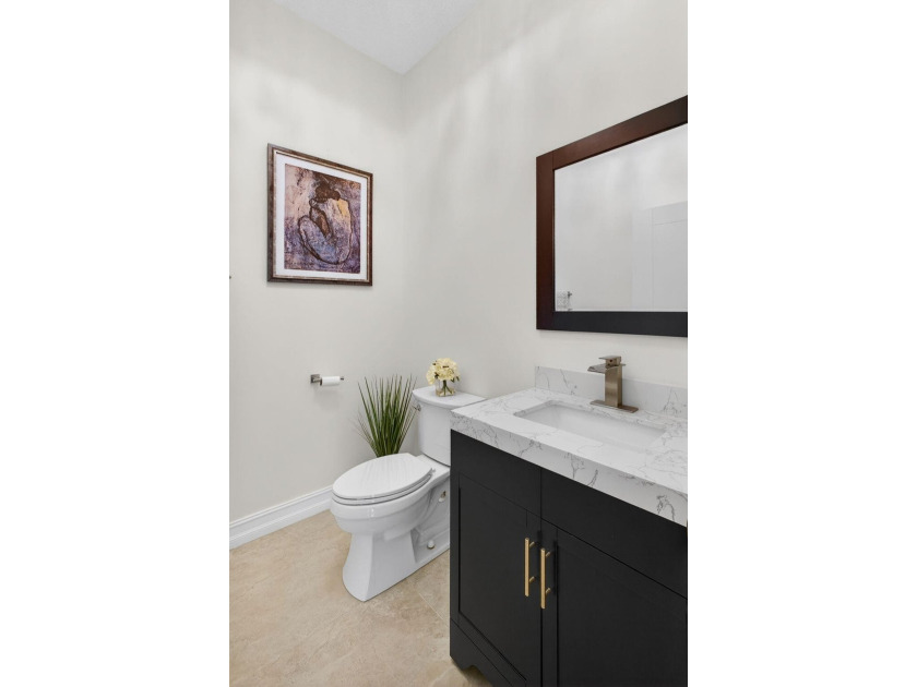 A true resort home on a large, premium pie shaped lot, with high - photo 9