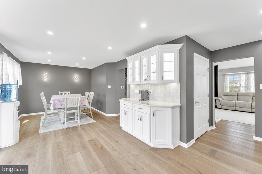 Welcome to this beautifully maintained end-unit townhome in the - photo 10