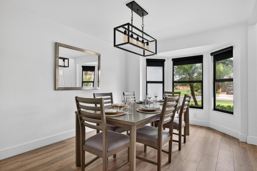 Welcome to this exceptional luxury pool estate in one of - photo 12
