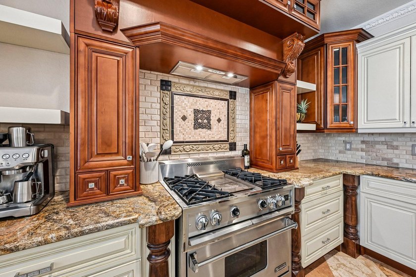 Resort style living starts here. Tucked inside a desirable - photo 14