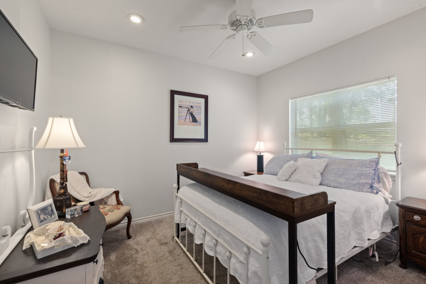 Bedroom One - photo 10