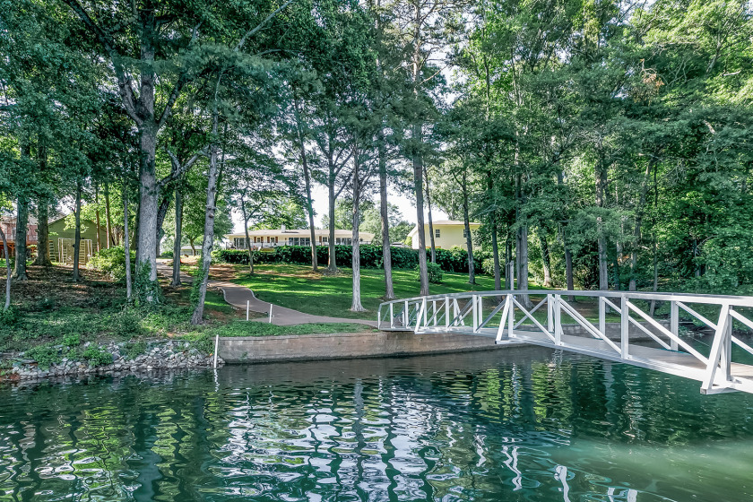 Updated Lake Hartwell Home | inground pool &amp; brand new dock! SOLD - photo 21