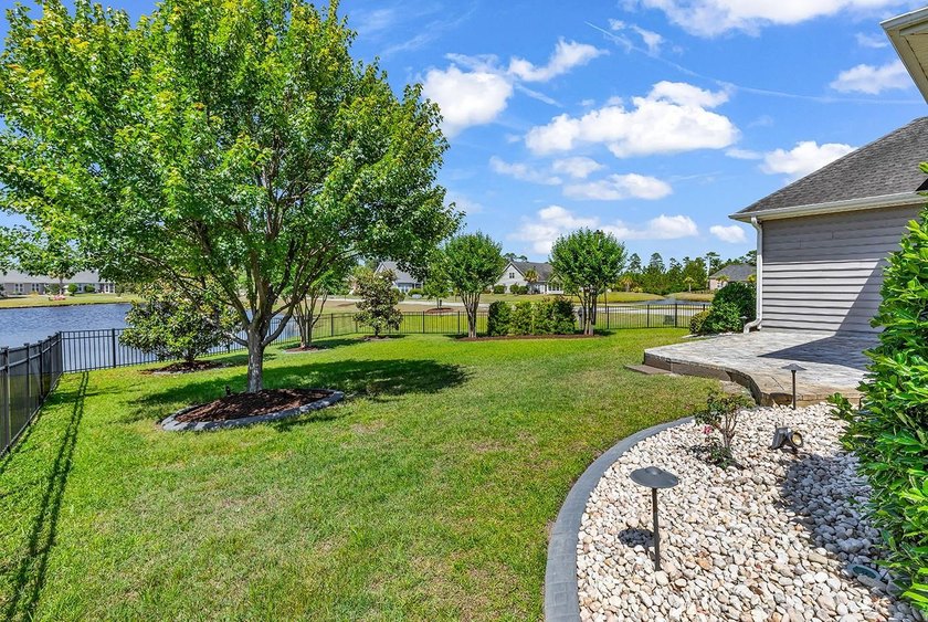 Don't miss this beautifully maintained 3br/2ba home located in - photo 6