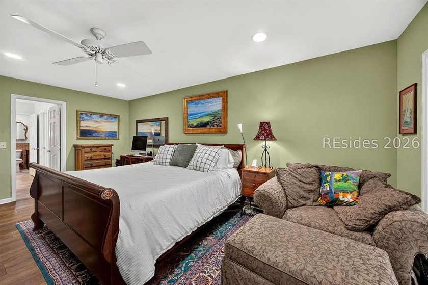 Experience waterfront living at Mariner's Point, a sought-after - photo 29