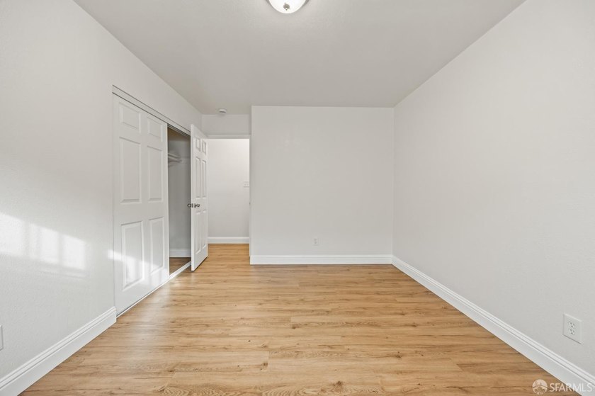 Beautifully updated single-story home positioned at the end of a - photo 14