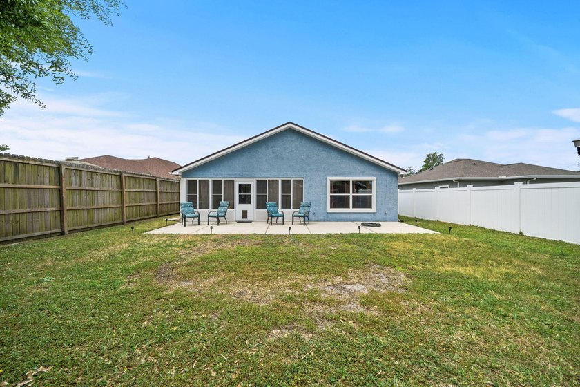 Charming home in desirable Lynn Haven, just minutes from the - photo 2