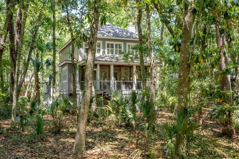Designed by renowned architect Grady Woods, this beautifully - photo 3