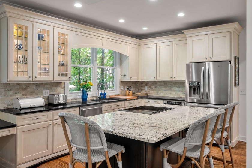 Designed by renowned architect Grady Woods, this beautifully - photo 8