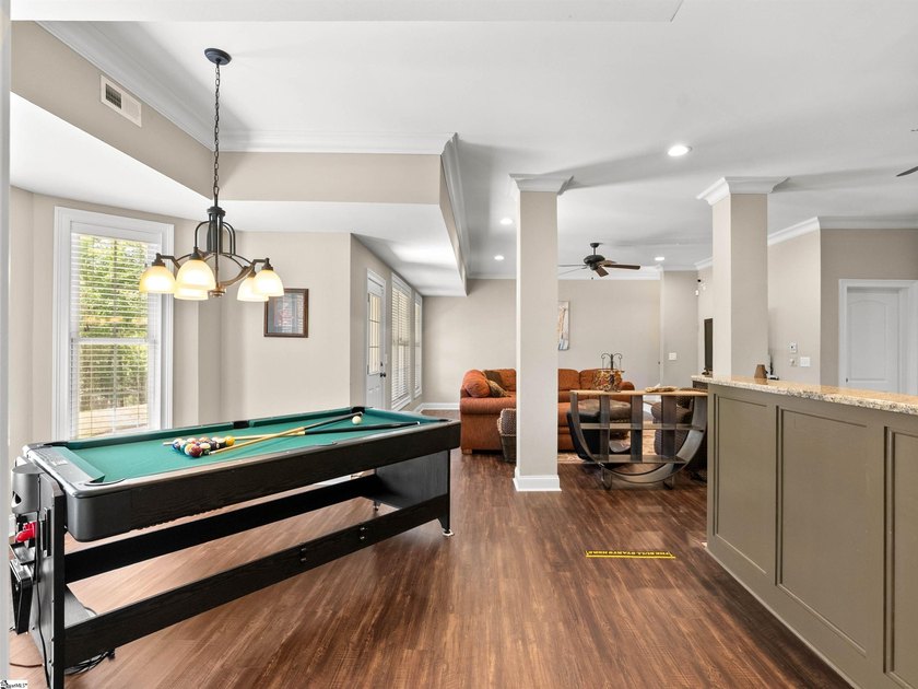 Arrive in Style: DRAMATIC CURB APPEAL, SOARING INTERIORS, and - photo 39