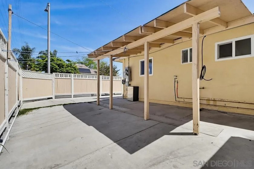 Variance granted for 2-4 Units Great opportunity for a - photo 44