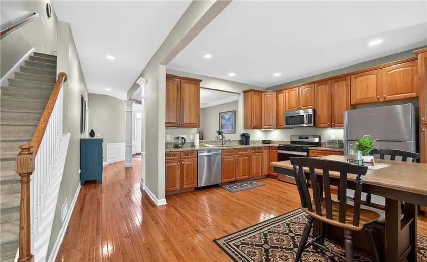 Wakefield Meadows! Move right in to this beautiful condominium - photo 8