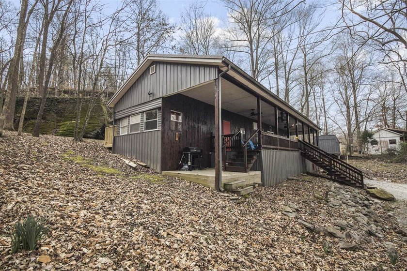 Welcome to your new lake house! This 2 bed 1 bath property - photo 26