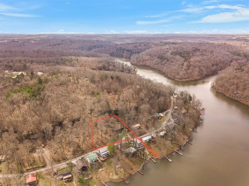 Welcome to your new lake house! This 2 bed 1 bath property - photo 37