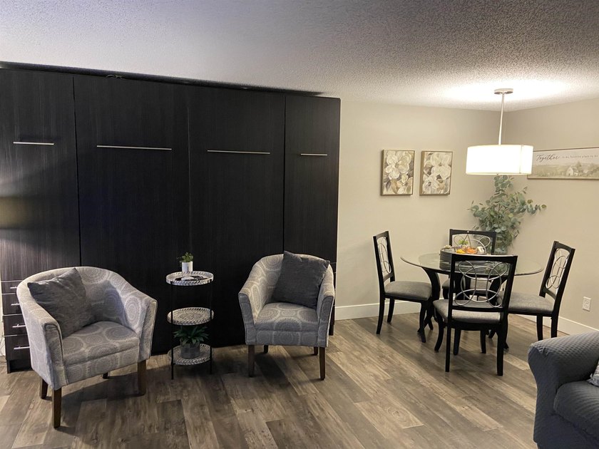 Welcome to this beautifully updated Wisconsin Dells condo - photo 4