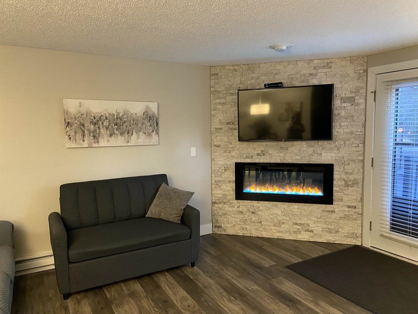 Welcome to this beautifully updated Wisconsin Dells condo - photo 7