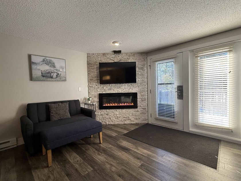 Welcome to this beautifully updated Wisconsin Dells condo - photo 10