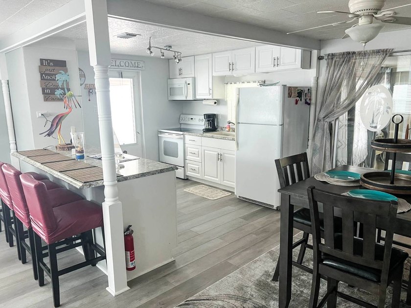 Welcome to this spectacular home in the premier 5-Star 55+ - photo 11