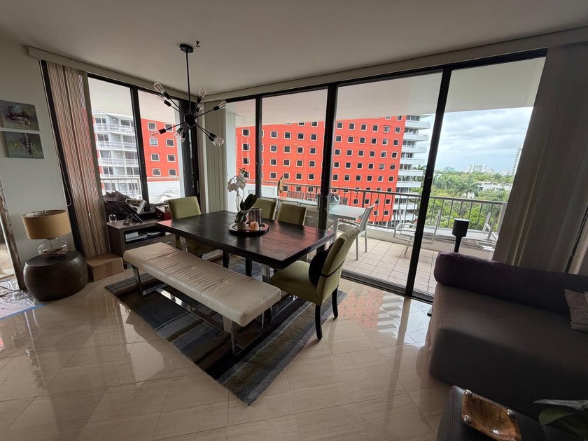 Rare waterfront luxury residence at Brickell in the iconic Villa - photo 9