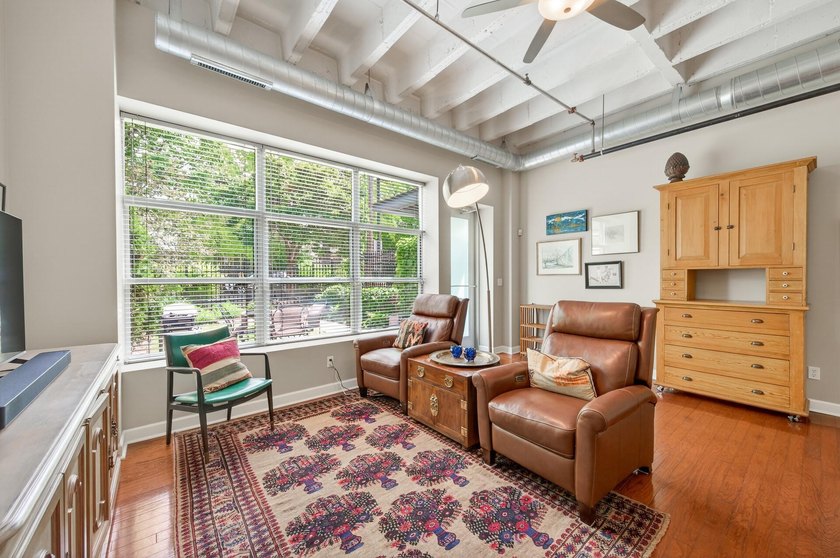 Welcome to charming 111 E Franklin Ave #109 only available due - photo 5