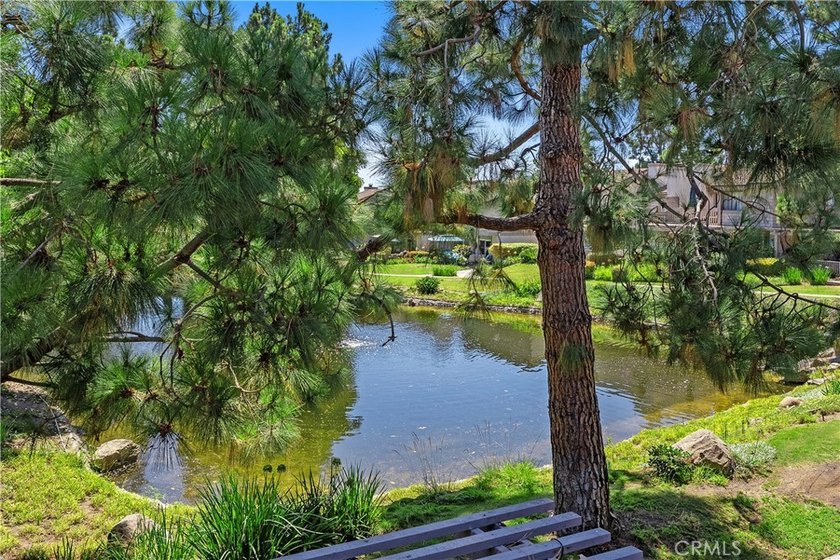 Discover this rare turnkey 3-bedroom, 3-bath townhome in the - photo 24