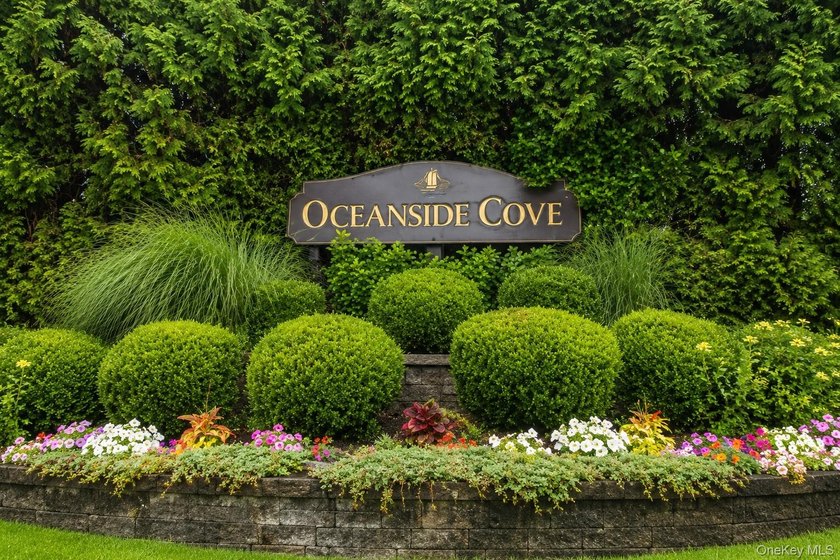 Experience the lifestyle and convenience of Oceanside Cove! This - photo 2