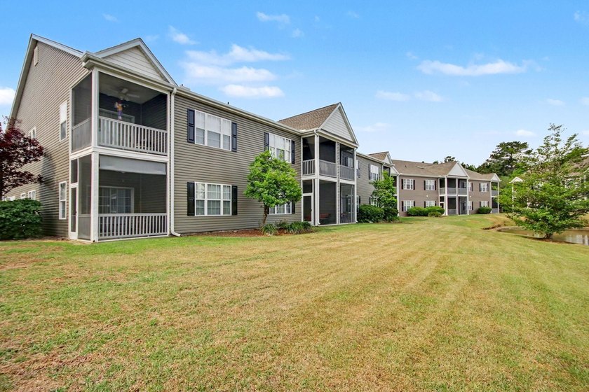 Spacious and well-appointed 3-bedroom, 2-bathroom second-floor - photo 33