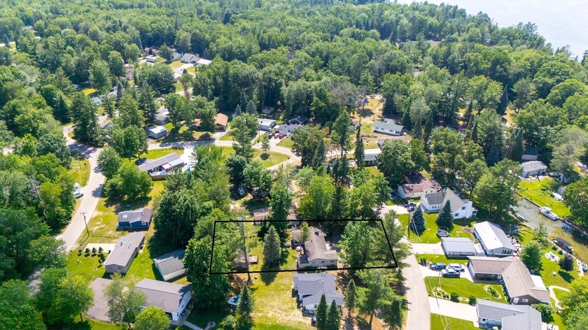 Nestled away on one of the most desirable residential areas in - photo 44