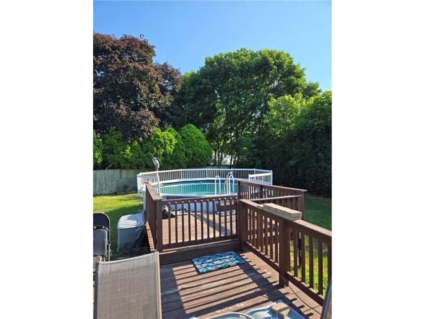 DON'T MISS THIS AFFORDABLE 3-BEDROOM RANCH! Offering Convenient - photo 4