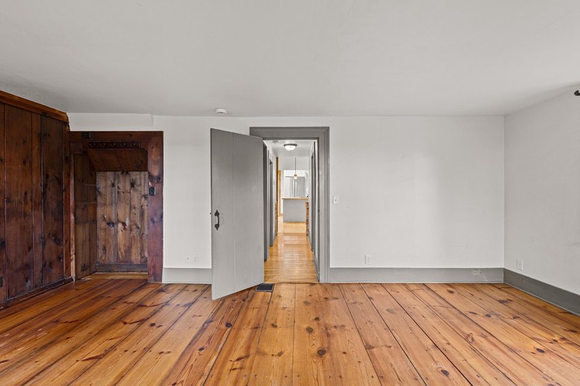 Own a piece of Shorewood Hills history with this one-of-a-kind - photo 13