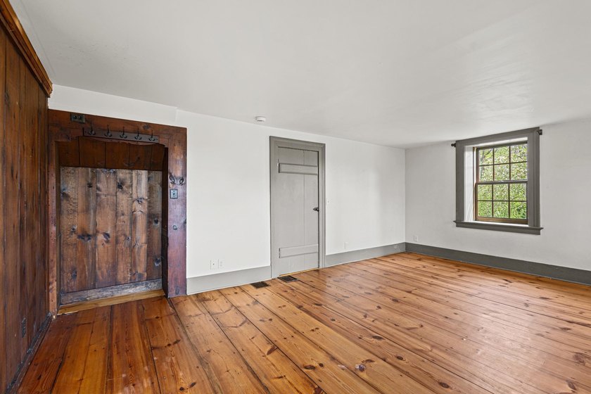 Own a piece of Shorewood Hills history with this one-of-a-kind - photo 15