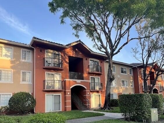 Discover a prime investment opportunity with this - photo 2