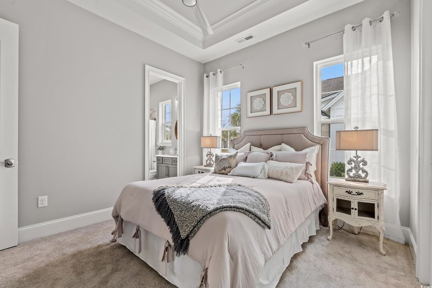 Beautiful Custom Built home in the Golf Village area of Grande - photo 11