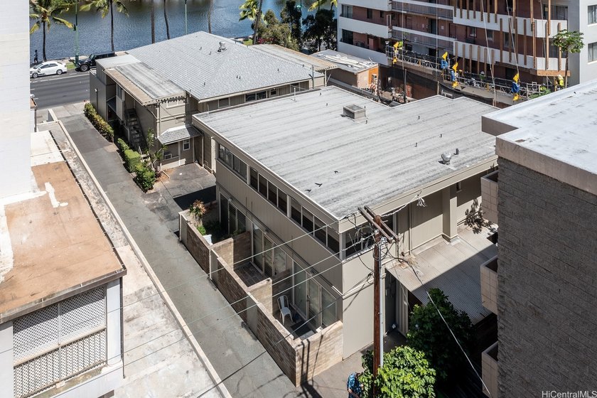 Phenomenal return on existing rents with upside! 19 unit - photo 3