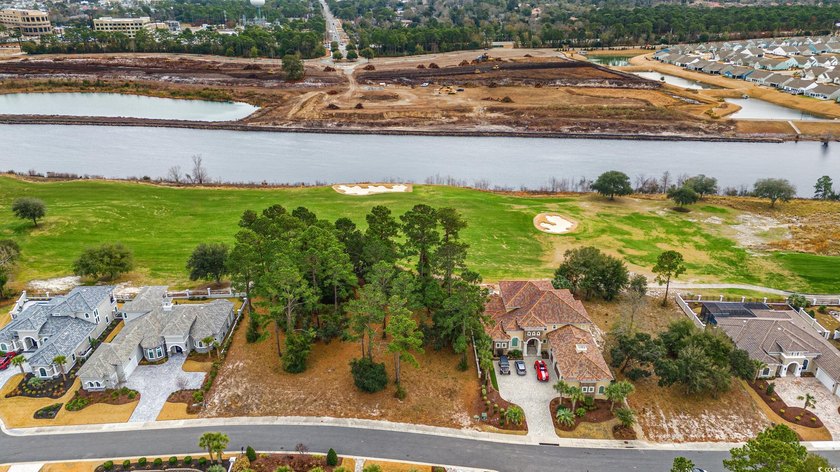 Beautiful Custom Built home in the Golf Village area of Grande - photo 15