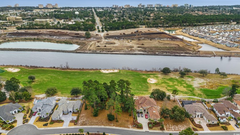 Beautiful Custom Built home in the Golf Village area of Grande - photo 16
