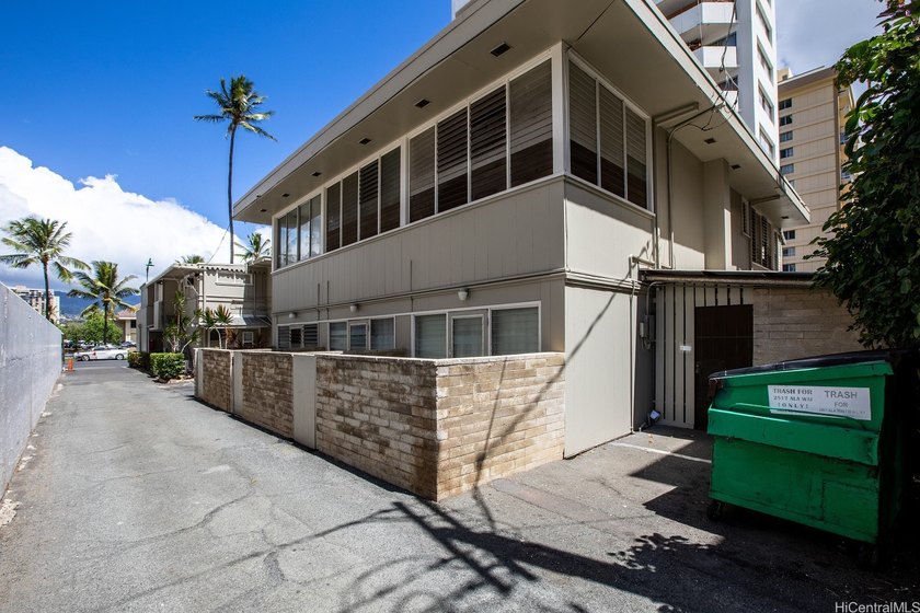 Phenomenal return on existing rents with upside! 19 unit - photo 8