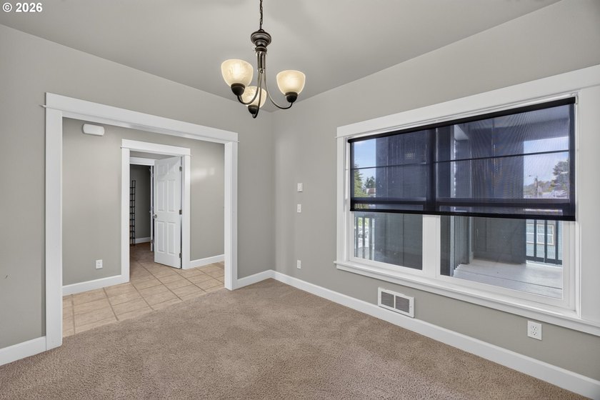 Perched on the third floor, this immaculate 2-bedroom, 2-bath - photo 30