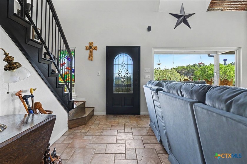 WELCOME TO A MOVE-IN-READY MASTERPIECE IN THE HEART OF THE TEXAS - photo 5