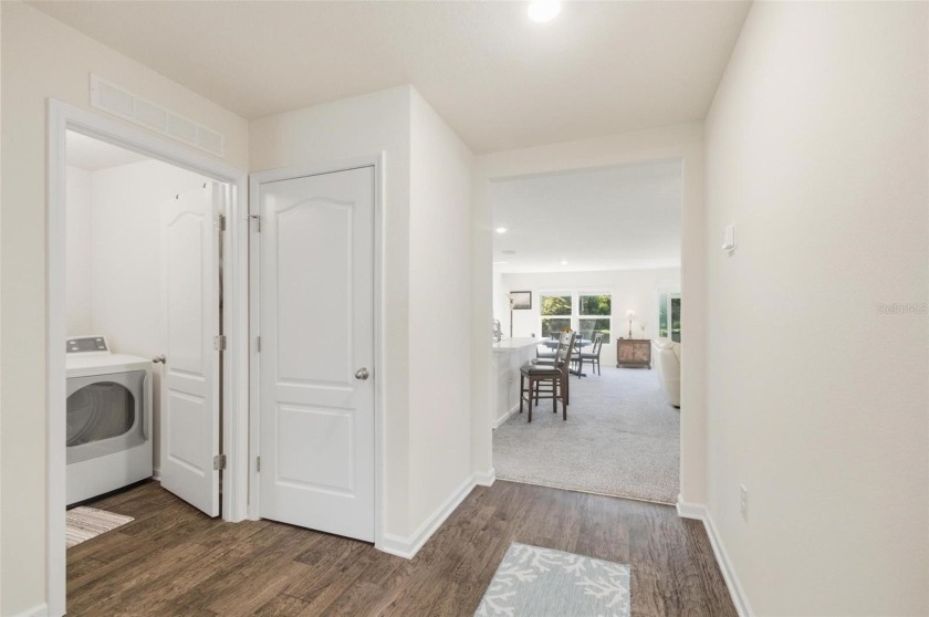 Short Sale. BRING ALL OFFERS! This beautiful home is perfectly - photo 9