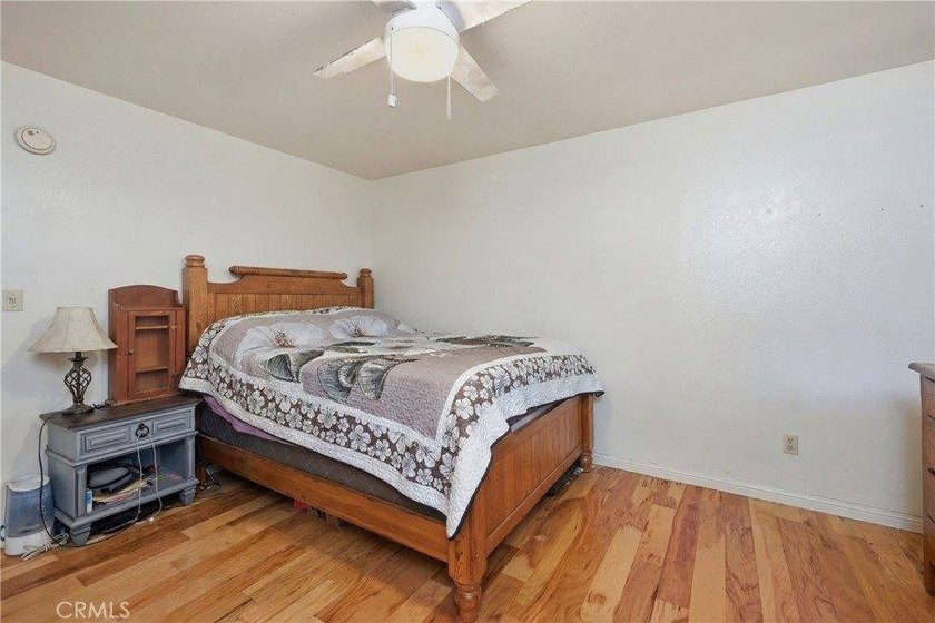 Comfort, Ease, and Spaciousness on Maple Leaf Court. Single - photo 13
