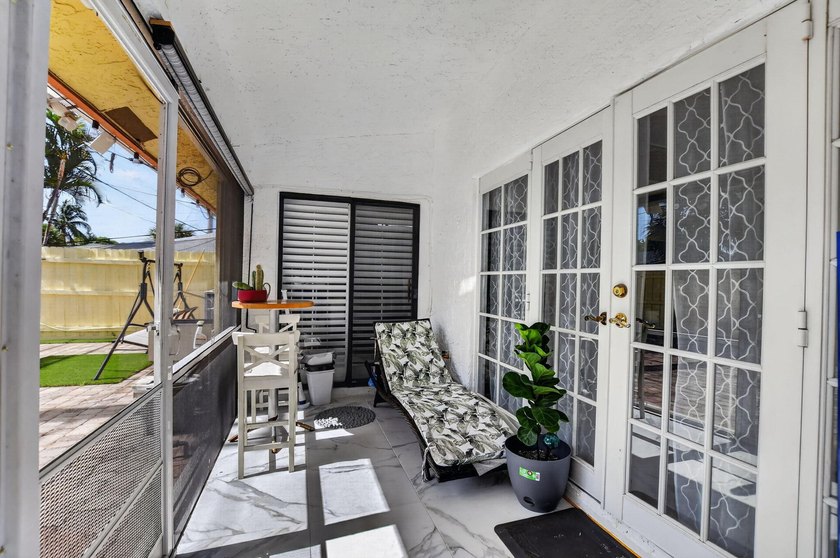 Welcome to this charming 3-bedroom, 2-bathroom, 1-car garage - photo 34