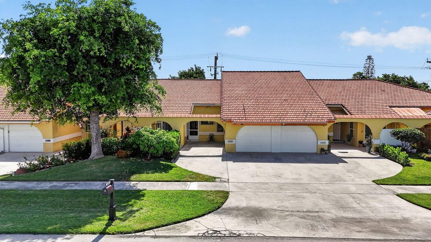 Welcome to this charming 3-bedroom, 2-bathroom, 1-car garage - photo 39