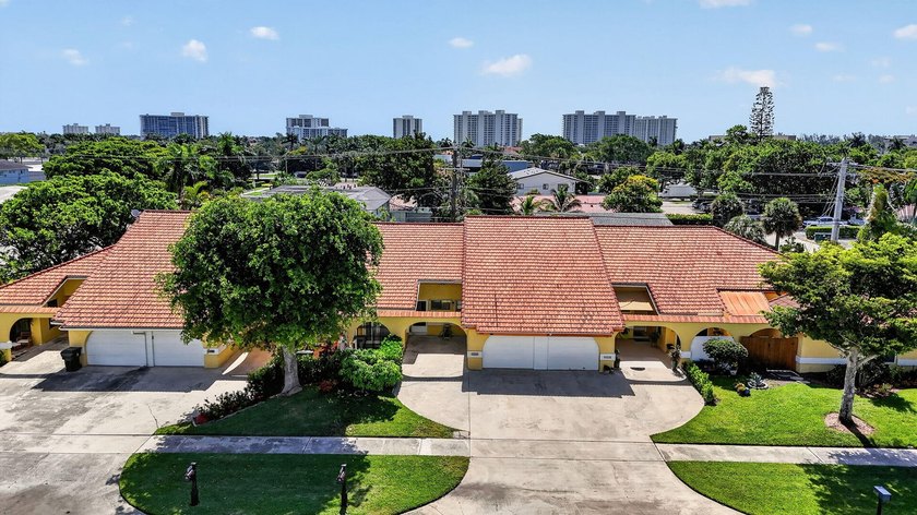Welcome to this charming 3-bedroom, 2-bathroom, 1-car garage - photo 40