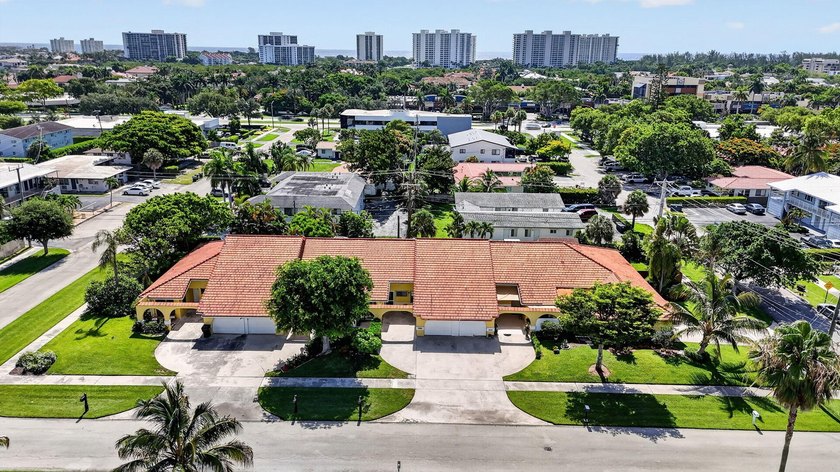 Welcome to this charming 3-bedroom, 2-bathroom, 1-car garage - photo 41