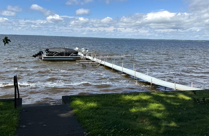 Enjoy 150' of shared sandy lakefront on beautiful Houghton - photo 29